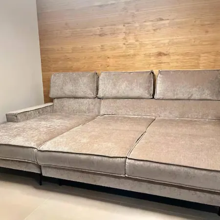 公寓 Places2be Mit Sommercard 斯拉德明